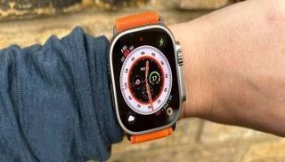 ساعة أبل الذكية