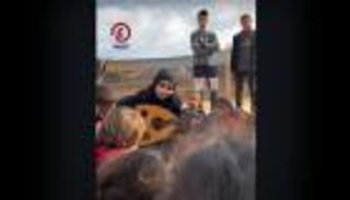 أطفال غزة يغنون على ألحان العود (فيديو)