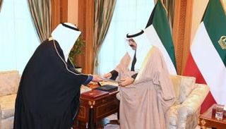 أمير الكويت يتسلم استقالة رئيس الوزراء