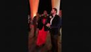 بجلباب أحمر وبليزر أسود.. وصول تيريس جيبسون لختام مهرجان الجونة