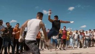 لقطة لأحمد العوضي من فيلم الإسكندراني