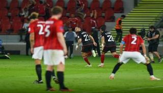 الأهلي وأوراوا