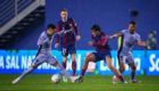 مقابل 5 ملايين.. برشلونة ينهي 2023 بسقوط عابر للقارات (فيديو)