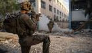 قصف إسرائيلي على جنوبي غزة ومقتل مدير «كرم أبوسالم»