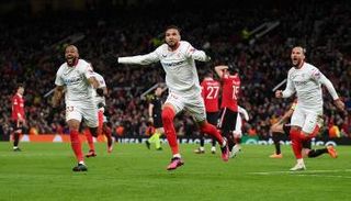 يوسف النصيري بقميص إشبيلية