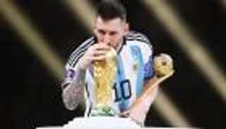 رغم هيمنة كريستيانو.. ميسي يهزم رونالدو في العالم الافتراضي 2023