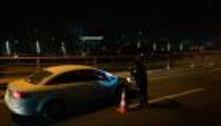 تركي يحتجز رهينة ويطالب بتدخل وزير الداخلية (فيديو)