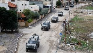 قوات إسرائيلية في الضفة الغربية - رويترز