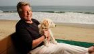 ليس السرطان.. كشف سبب وفاة ريان أونيل