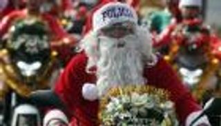 شرطي تنكر بزي «سانتا كلوز» يسقط عصابة مخدرات (فيديو)