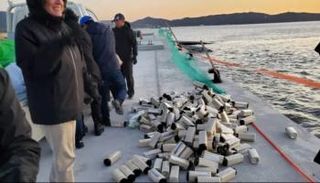 زجاجات الهدايا قبل إطلاقها