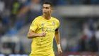 ساعات وسيارات ورحلات.. هدايا الدوري السعودي لنجومه في الكريسماس