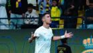 بهدية بنزيما.. كريستيانو رونالدو يصعد لعرش هدافي العالم في 2023