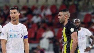 عبد الرزاق حمد الله وكريستيانو رونالدو