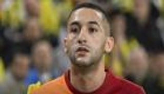 3 وجهات عربية محتملة.. أين سيلعب حكيم زياش في الشتاء؟