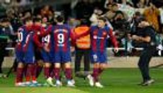 بسبب «الشيشة».. ثلاثي برشلونة في مرمى انتقادات الجماهير