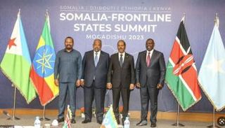 القادة المشاركون في القمة