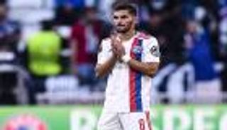 صفعة مؤلمة.. عوار يبتعد عن منتخب الجزائر