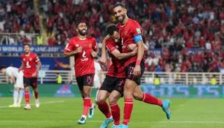 معلق الأهلي وأوكلاند