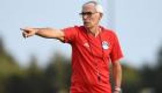 بعقد غامض.. هيكتور كوبر يبدأ تجربة عربية ثالثة