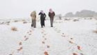 موجة برد شديدة في السعودية.. ثلوج على المرتفعات