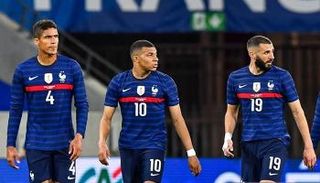 كريم بنزيما ورفائيل فاران وكيليان مبابي