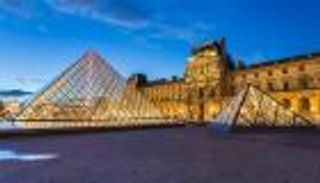 متحف اللوفر يتخذ قرارا لإسعاد زائريه.. صعّب قدرتهم على الدخول! 