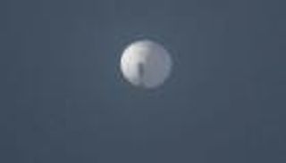 لحظة بلحظة.. منطاد صيني بأجواء أمريكا يشعل التوترات