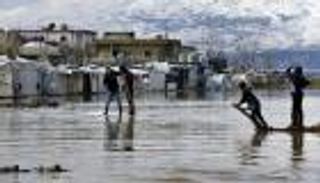 غرق 3 أطفال بمياه الأمطار في لبنان