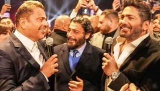 حميد الشاعري يتوسط عمرو دياب وتامر حسني
