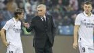 الأهلي ينتظر هدايا مدرب مصر الأسبق قبل مباراة ريال مدريد