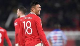 كاسيميرو لاعب وسط مانشستر يونايتد