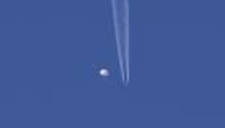 إسقاط المنطاد الصيني.. واشنطن تنهي الأزمة (صور)