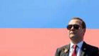 "كييف ستحترق".. مدفيديف يحذر من رد نووي حال مهاجمة القرم