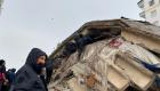 زلزال تركيا.. مزيد من الإرهاق لقطاعاتها الاقتصادية