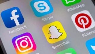 تطبيقات لبعض مواقع التواصل الاجتماعي