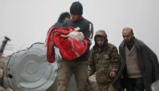 رضيعة سورية تولد بأعجوبة تحت الركام بعد مقتل والدتها- أرشيفية