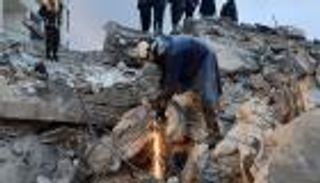 زلزال الجارتين يؤرق العراقيين.. هل يخبئ البحر الأحمر مزيدا من الكوارث؟ (خاص)