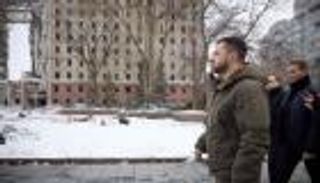 رئيس أوكرانيا في بريطانيا.. التسليح والتدريب على الأجندة