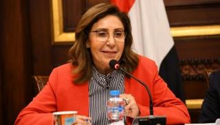 نيفين الكيلاني وزيرة الثقافة المصرية