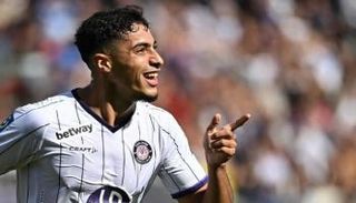 فرحة شعيبي بأحد أهدافه مع تولوز