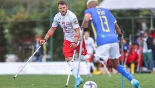 لاعب مبتور الأطراف ينافس في جائزة بوشكاش
