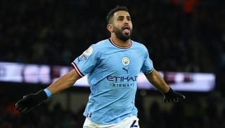 رياض محرز نجم فريق مانشستر سيتي