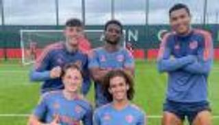 بسحر كريستيانو رونالدو.. حنبعل المجبري يبهر جماهير مانشستر يونايتد