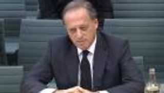 800 ألف استرليني.. قرض جونسون يورط رئيس "بي بي سي"