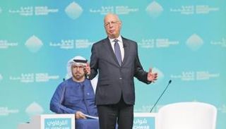 كلاوس شواب مؤسس المنتدى الاقتصادي العالمي (منتدى دافوس)