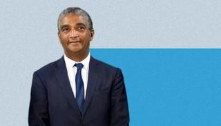 كمال دقيش وزير الشباب والرياضة في تونس