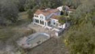 جولة داخل منزل أسامة بن لادن في فلوريدا الأمريكية (صور)