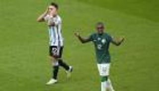 لإغاثة المهاجمين.. الفيفا يدرس تعديل نظام التسلل شبه الآلي