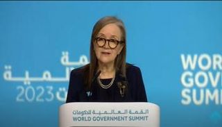 رئيسة الحكومة التونسية نجلاء بودن خلال كلمته بقمة الحكومات